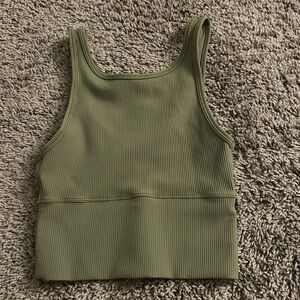 Lululemon crop top, size 0, color- green